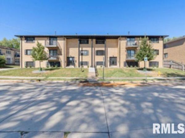 1646 W 42nd Street , Unit 3, Davenport, IA 52806