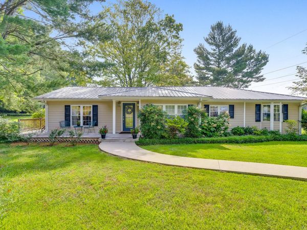 206 Arvle York Circle , Lookout Mountain, GA 30750
