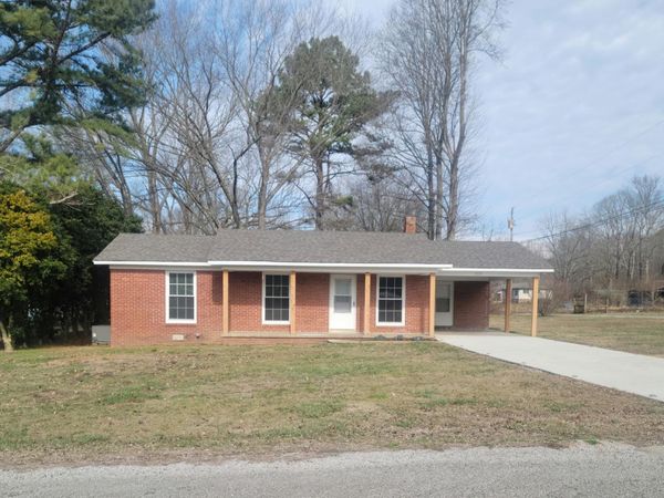 5019 Sunny Acres Dr , Waynesboro, TN 38485