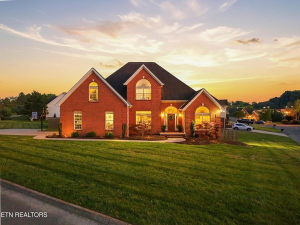 121 Ivy Mill Court, Knoxville, TN 37924