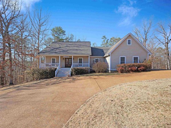 180 STROBBE LN, Counce, TN 38326