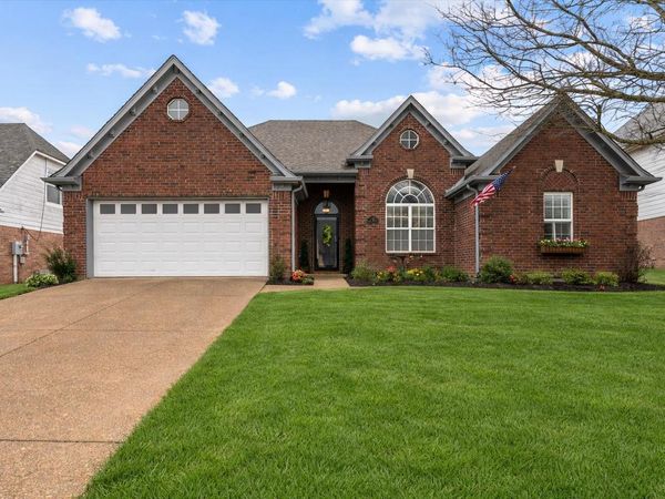 55 MISTY HILL CV, Oakland, TN 38060