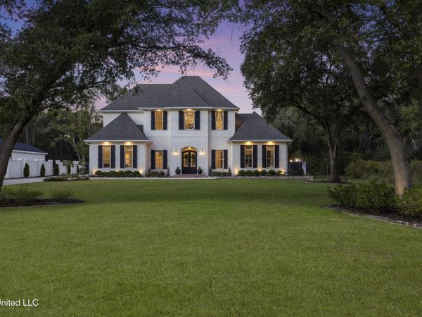 7561 Oakenshield Lane, Pass Christian, MS 39571