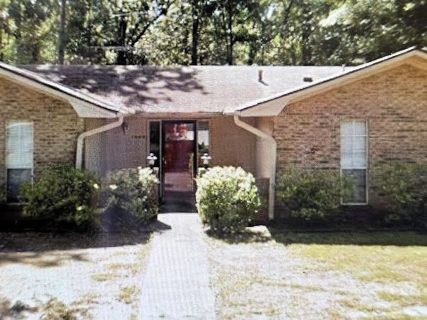 1304 Blackhawk , Pine Bluff, AR 71603