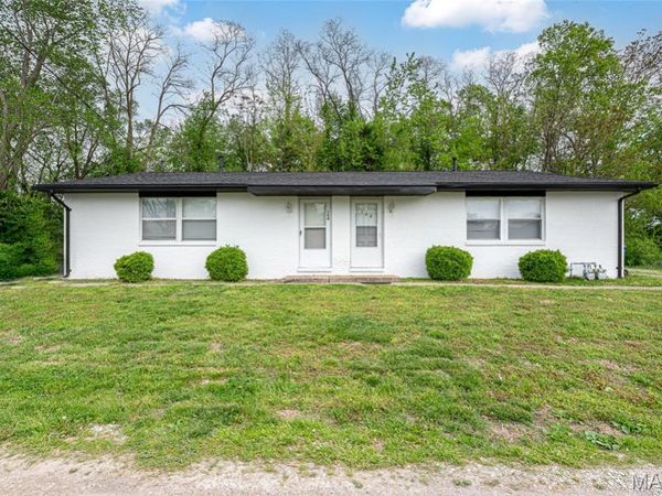 104 & 106 E 6TH ST , St Jacob, IL 62281