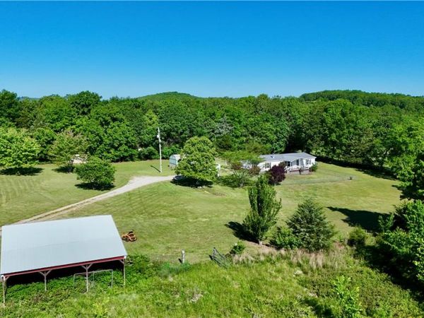 8660 Early Lane , Harrison, AR 72601