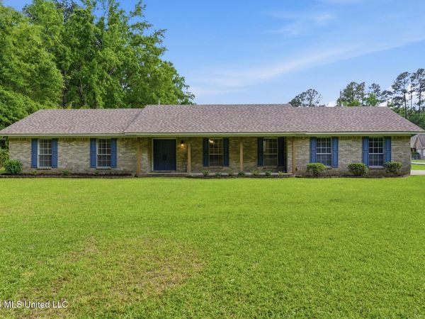 300 Ark Lane, Petal, MS 39465