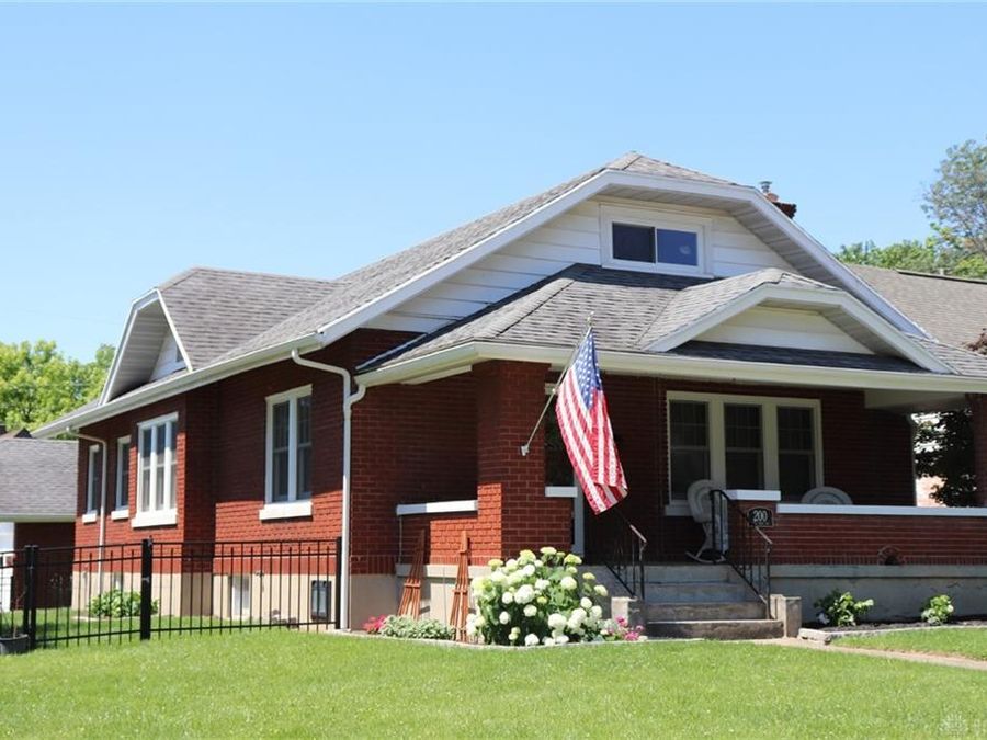 200 Dell Park Avenue, Oakwood, OH 45419 Photo 1