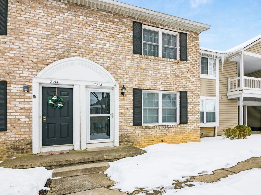 7912 Meadowhaven Boulevard , Columbus, OH 43235 Photo 1