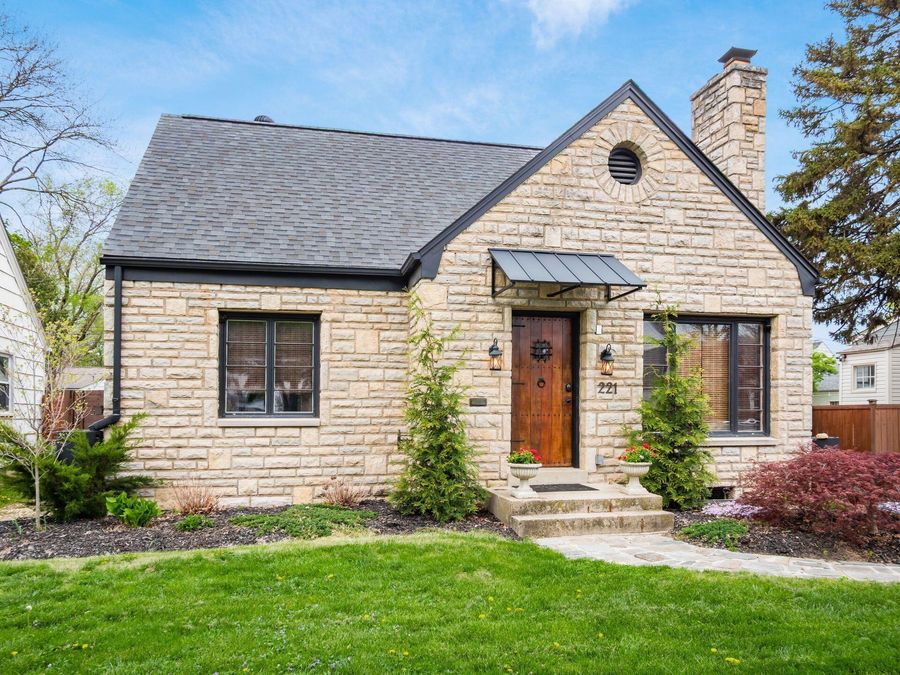 221 S Algonquin Avenue , Columbus, OH 43204 Photo 1