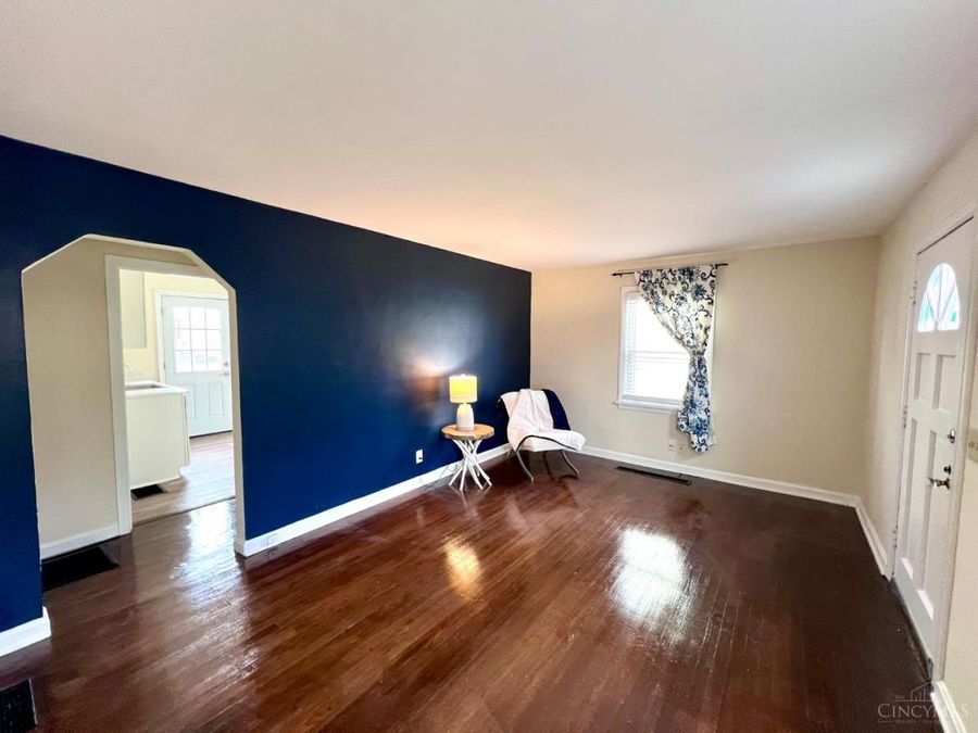 5305 Charloe Street, Cincinnati, OH 45227 Photo 2