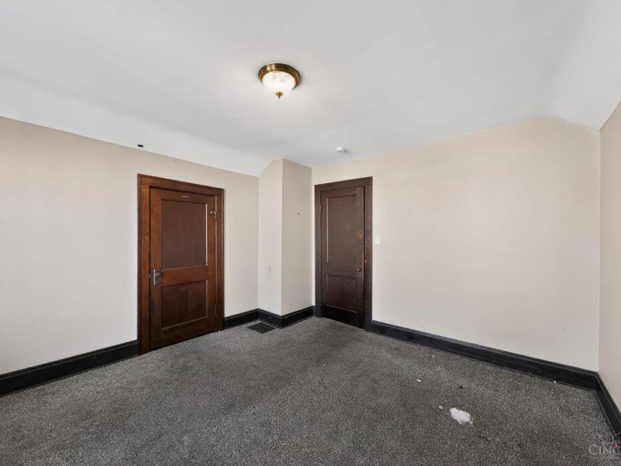 547 Flatt Terrace, Cincinnati, OH 45232 Photo 12