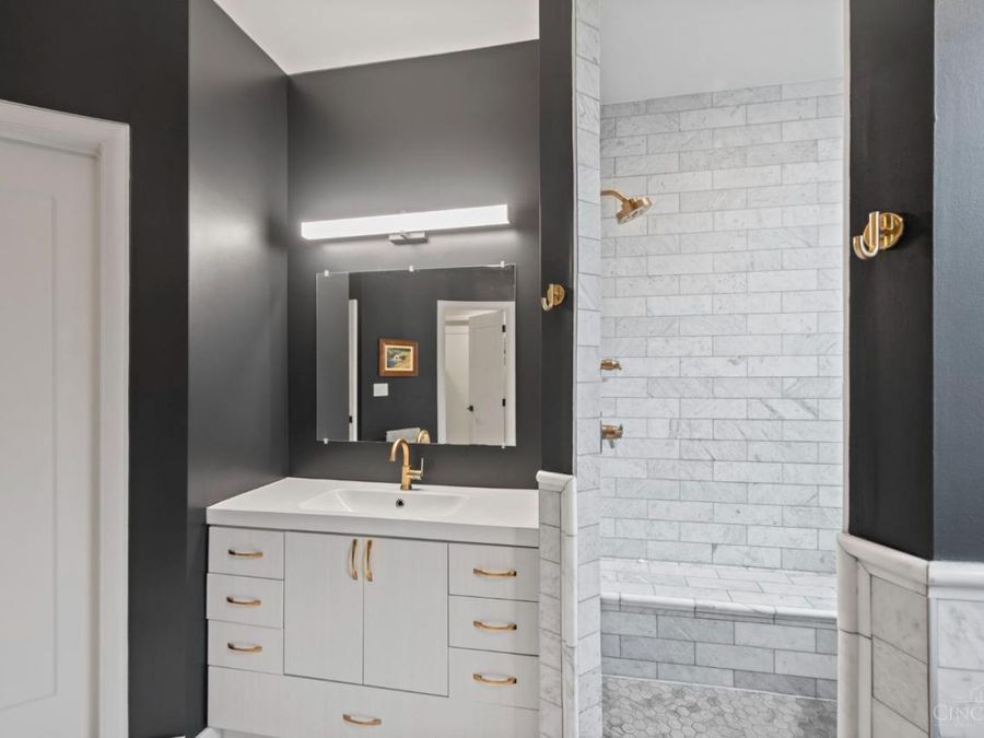 221 Kemp Alley, Cincinnati, OH 45202 Photo 27