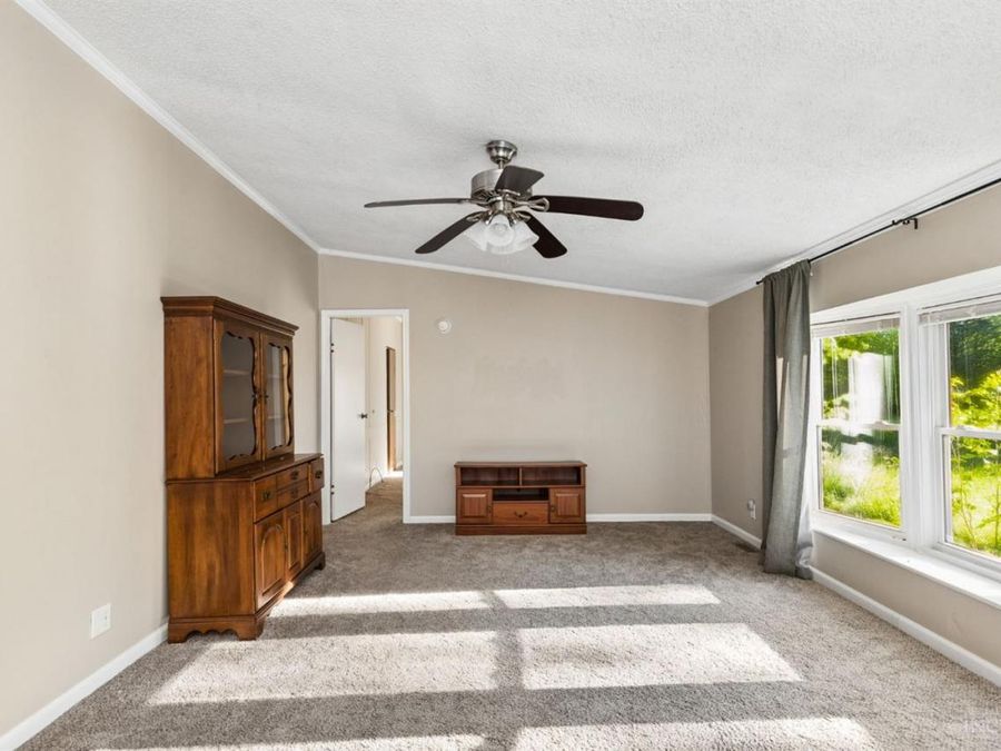 15503 Crawford Day Road, Green Township, OH 45154 Photo 9