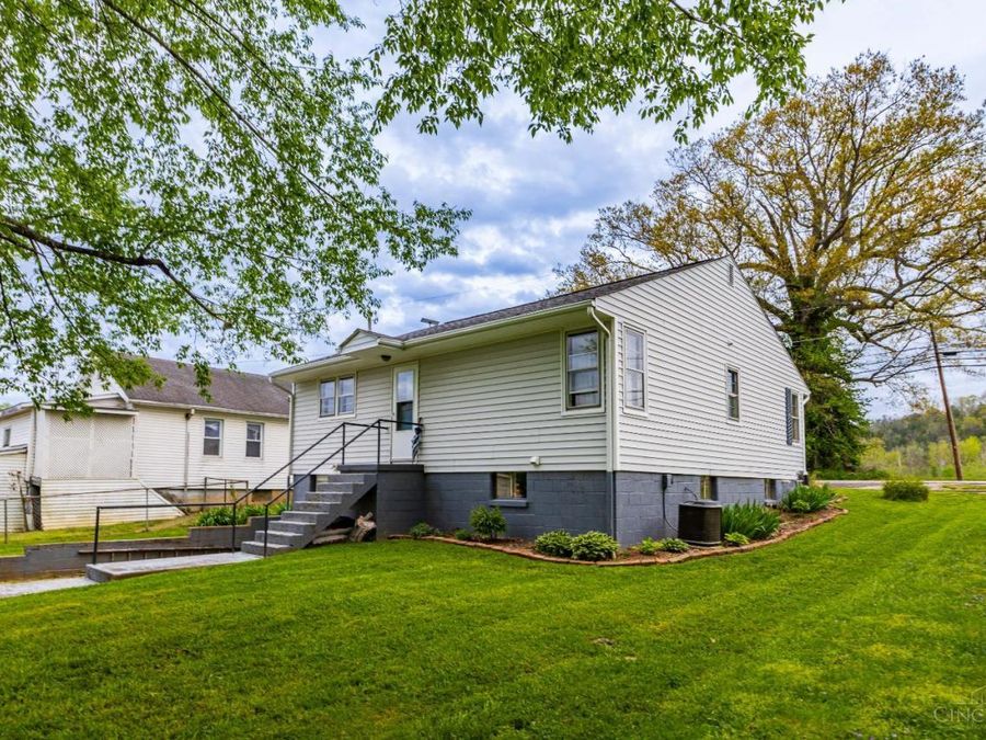 608 E Eighth Street, Manchester Township, OH 45144 Photo 10