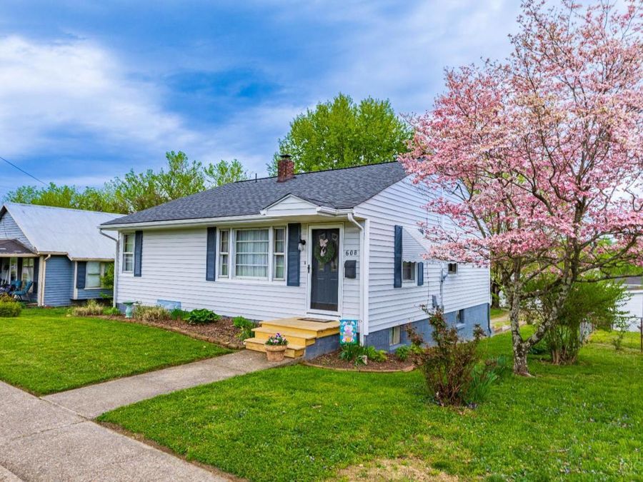 608 E Eighth Street, Manchester Township, OH 45144 Photo 2