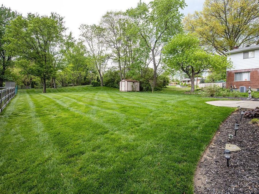 6268 Sharlene Drive, Green Township, OH 45248 Photo 6
