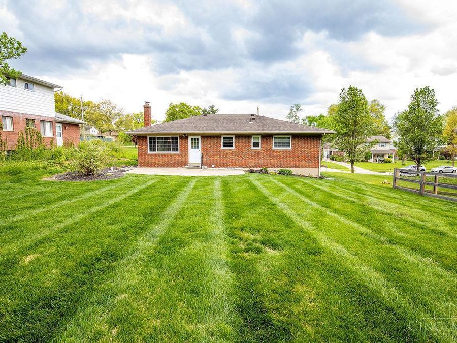 6268 Sharlene Drive, Green Township, OH 45248 Photo 7