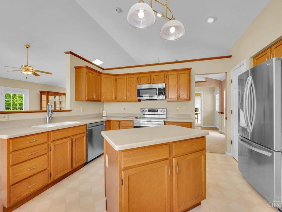 8288 White Hill Lane, West Chester, OH 45069 Photo 12