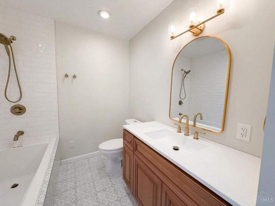 155 Bonham Road, Wyoming, OH 45215 Photo 18
