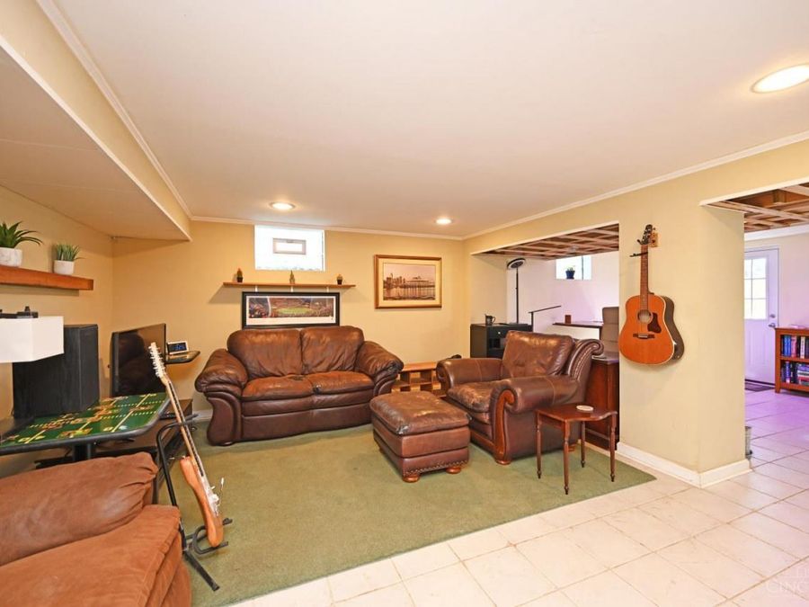 8851 Roundhill Road, Sycamore Township, OH 45236 Photo 23