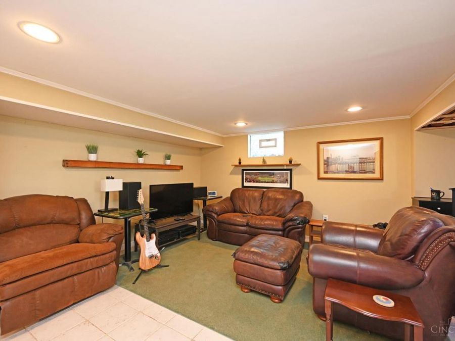 8851 Roundhill Road, Sycamore Township, OH 45236 Photo 24