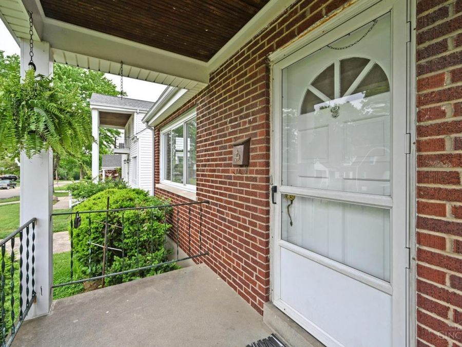 178 East Crest Drive, Reading, OH 45215 Photo 3