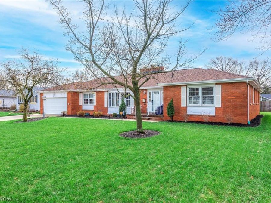 362 Hamilton Circle , Elyria, OH 44035 Photo 1