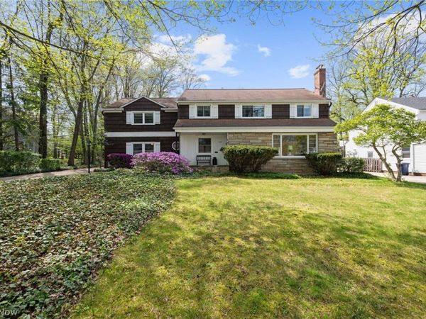 1132 Brainard Road , Lyndhurst, OH 44124