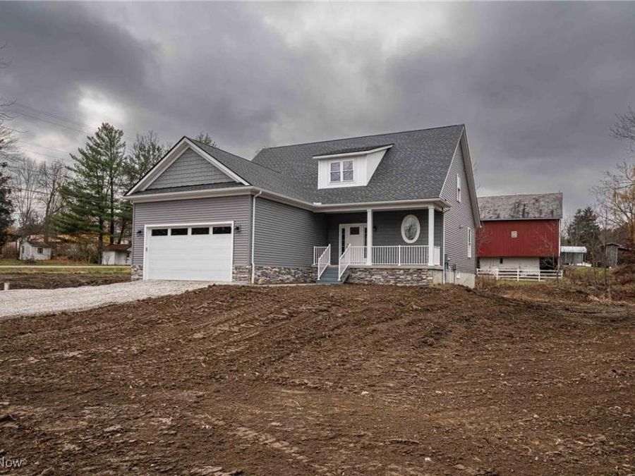 2938 S Hametown Road , Norton, OH 44203 Photo 1