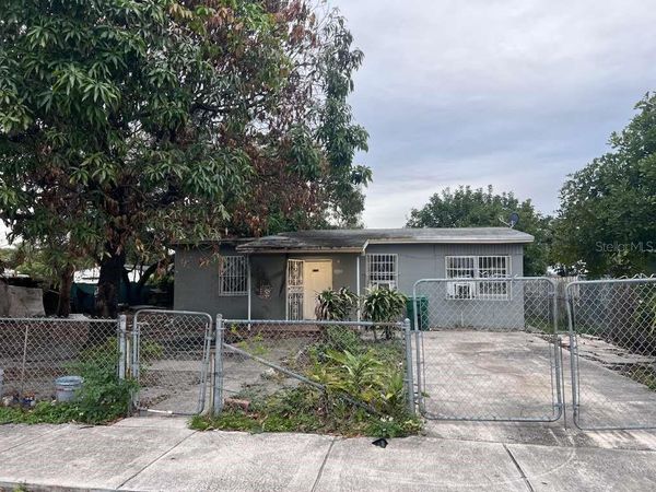 18020 NW 2ND PLACE , MIAMI, FL 33169