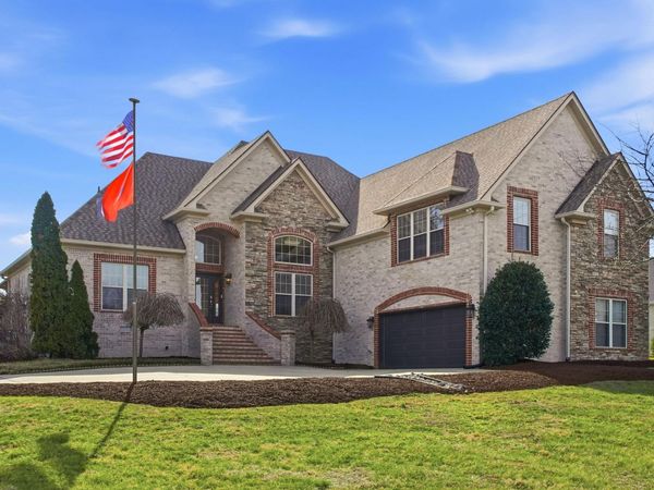 589 Harris Ln , Gallatin, TN 37066