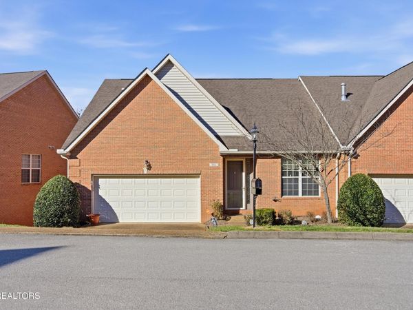 846 Racquet Club Way , Knoxville, TN 37923