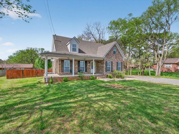 961 Fairlane Dr , Lewisburg, TN 37091