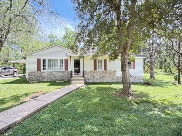 101 Walnut St , Decherd, TN 37324