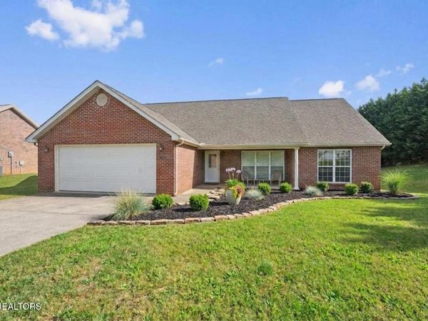 2025 Sequoyah Ave , Maryville, TN 37804