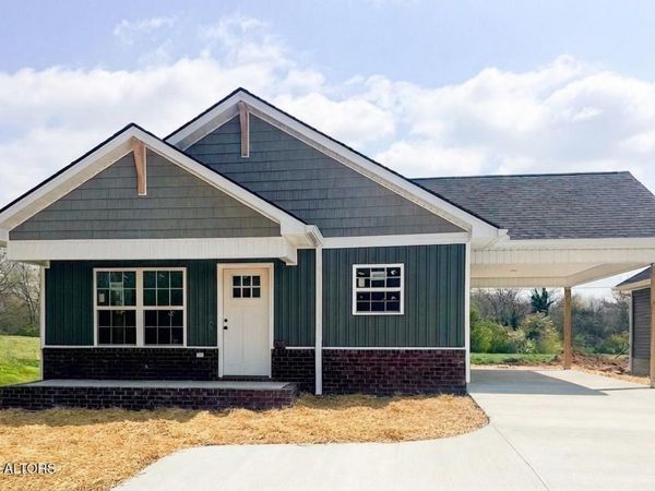 360 N Wright Rd , Alcoa, TN 37701