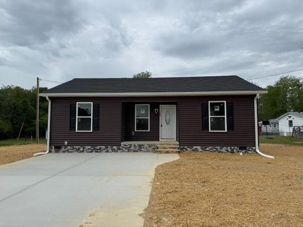 106 Chastain St , Tullahoma, TN 37388