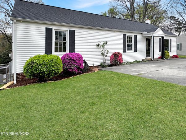 3526 Fountain Park Blvd, Knoxville, TN 37914