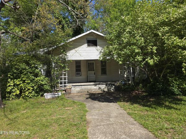 1621 Branson Ave, Knoxville, TN 37917