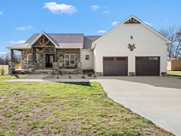 431 Rose Dr , Decherd, TN 37324