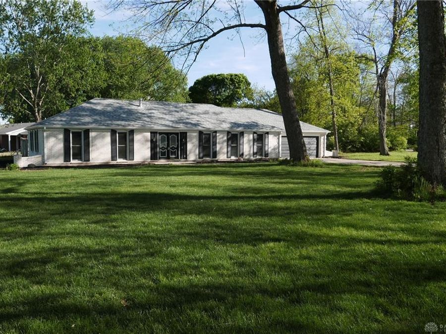 725 Hickory Hollow, Troy, OH 45373 Photo 1