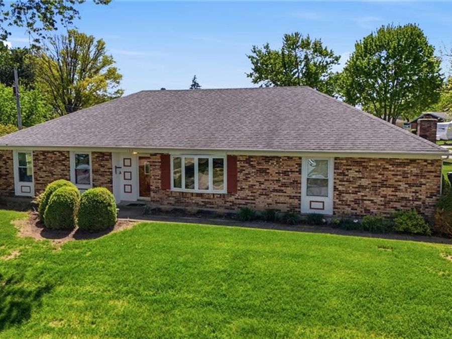 152 Lake Forest Drive, West Carrollton, OH 45449 Photo 1