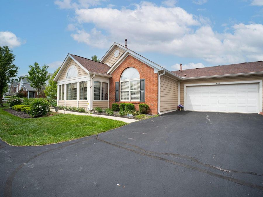 4521 Collingwood Pointe Place , Unit 2, Columbus, OH 43230 Photo 1