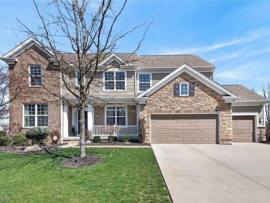18079 Clare Court , Strongsville, OH 44149 Photo 1