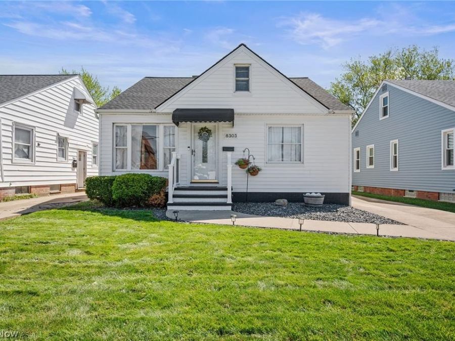 8303 Snow Road , Parma, OH 44129 Photo 1