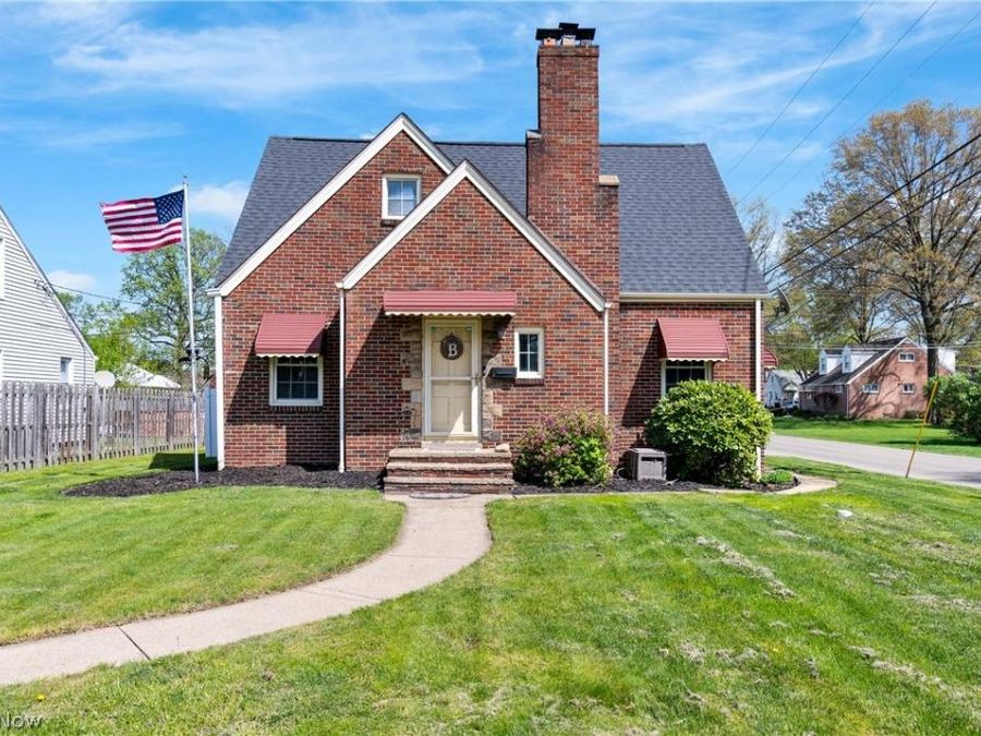 1256 Manor Avenue SW, Canton, OH 44710 Photo 1