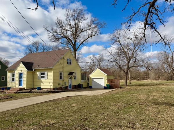 1402 S Broadway Avenue , Albert Lea, MN 56007