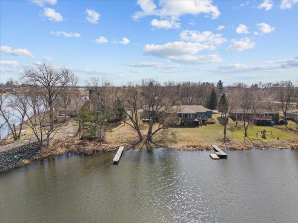 302 Pleasant Knolls , Center City, MN 55012