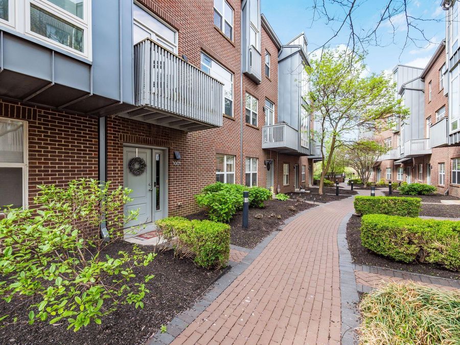 1001 S Wall Street , Columbus, OH 43206 Photo 1